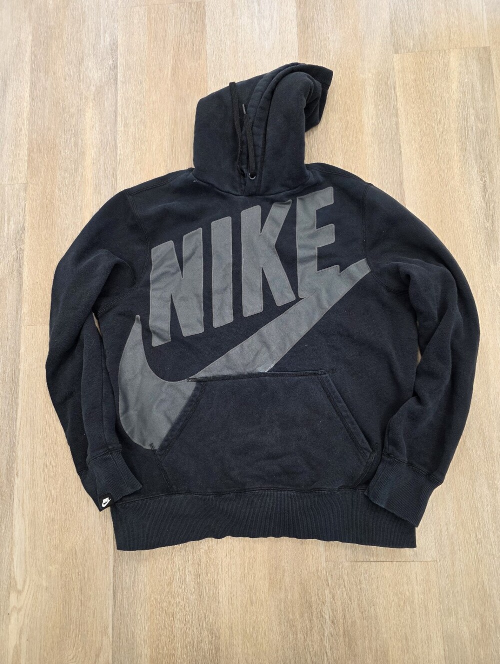 Nike Sportswear Men’s Size Large Black Oversized Logo Pullover Hoodie